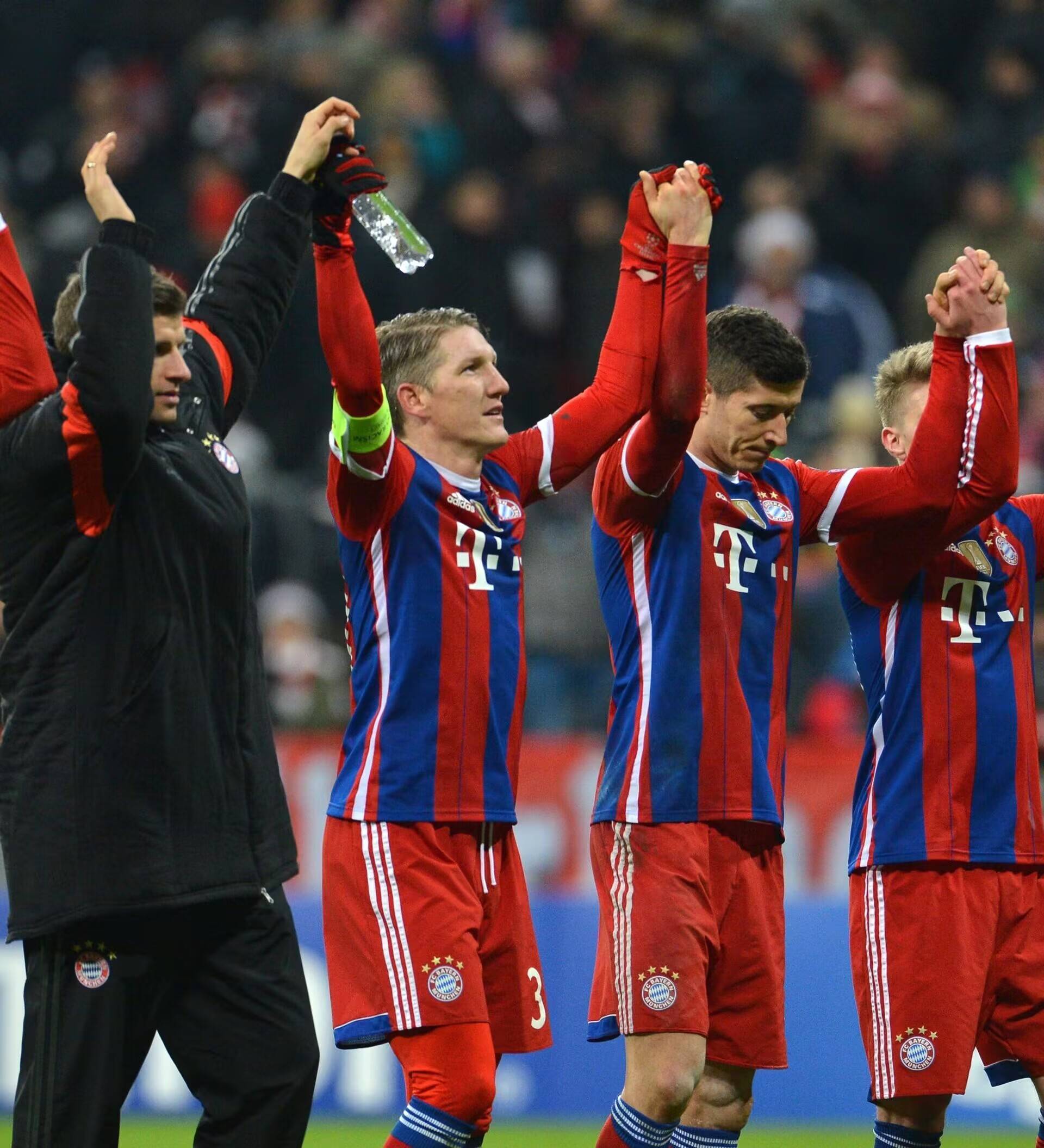 包含欧冠赛后走向成谜；阿森纳战术微调；压力陡增；球探报告显示潜力的词条