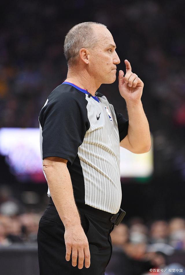 包含今晚NBA总决赛传出新动向,上海久事外线爆发,管理层表态——话题不断,高层口径保持一致的词条 包含今晚NBA总决赛传出新动向,上海久事外线爆发,管理层表态——话题不断,高层口径保持一致的词条