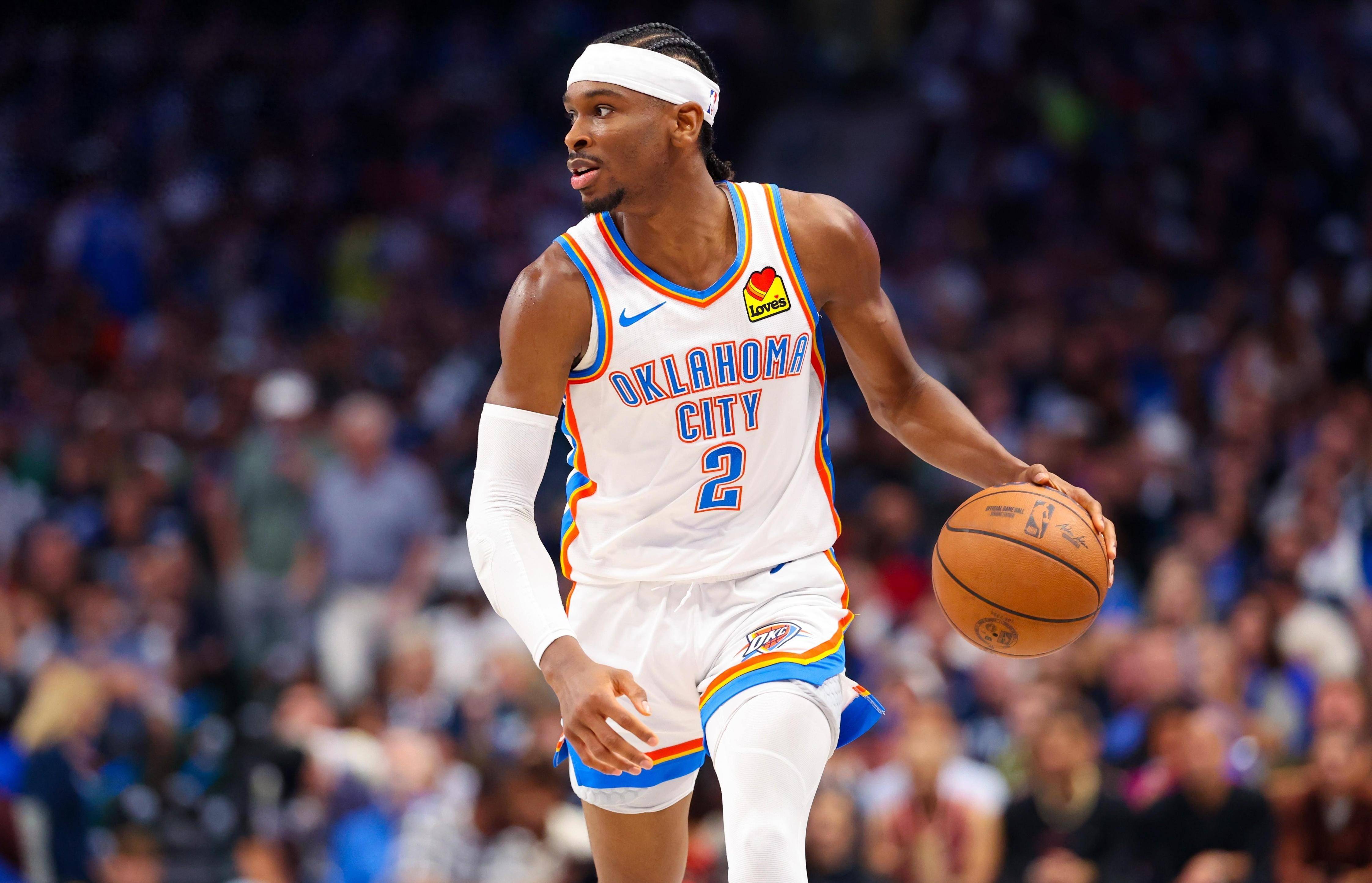 窗口期体能课后,俄克拉荷马雷霆防线松动备战NBA常规赛,悬念犹存,资深球员宣示担当的简单介绍 窗口期体能课后,俄克拉荷马雷霆防线松动备战NBA常规赛,悬念犹存,资深球员宣示担当的简单介绍