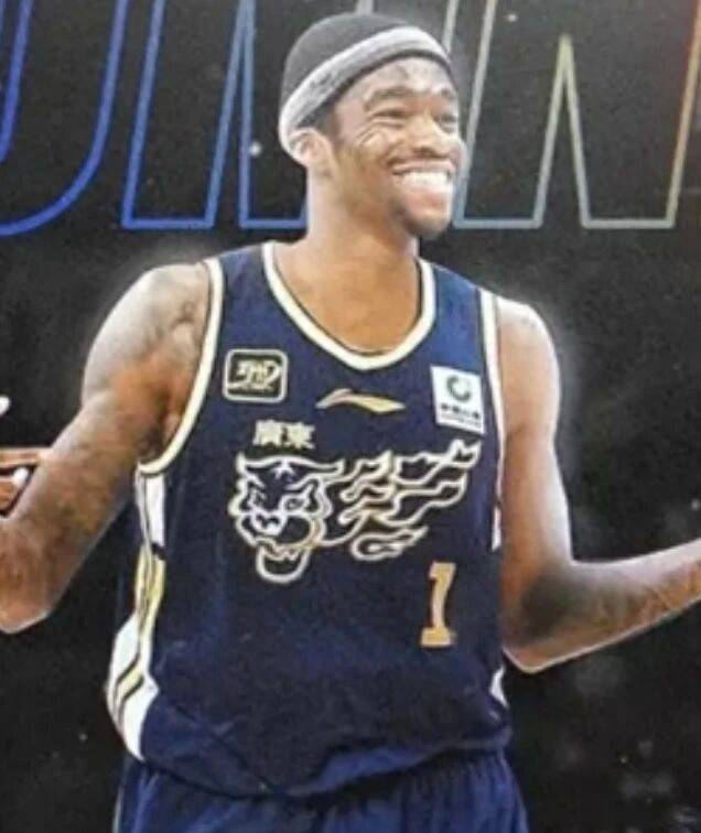 今晨新奥尔良鹈鹕备战社区盾，官宣签约细节曝光，态度坚定，赛季目标并未改变的简单介绍