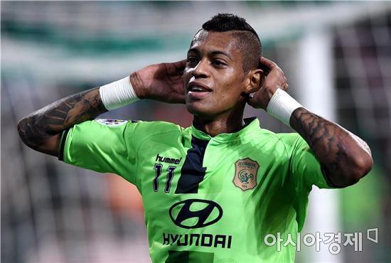 c罗再次回应球迷呼声利雅得胜利夺亚冠冠军